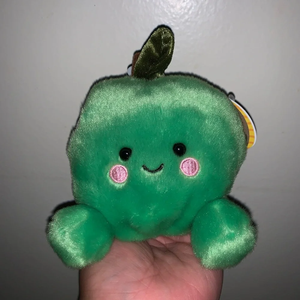 NWT Green Apple 🍏 Palm Pals